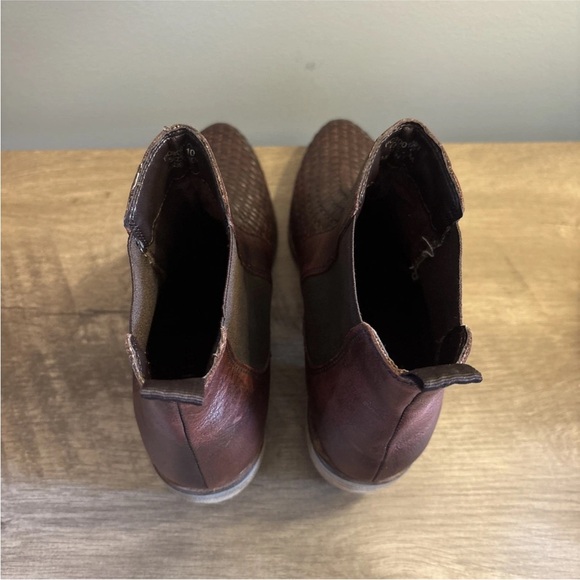 JOURNEE COLLECTION Womens Brown Skyller Almond Block Heel Leather Booties 10 - Picture 6 of 14